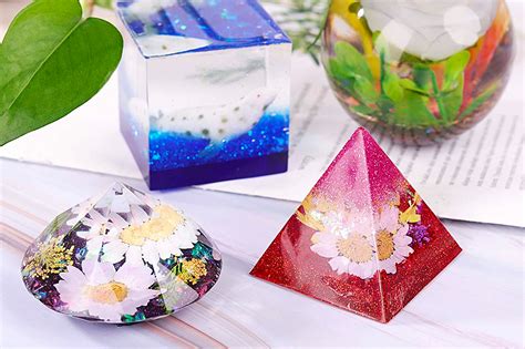 Want To Get Started Making Resin Art Heres What You Need