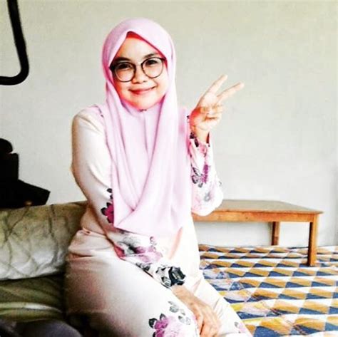Tapi nggak menutup kemungkinan kalau suara pelan nan lembutmu itu adalah turunan. Wanita Kongsi Tips Mudah Turunkan Berat Badan 44kg | Suara ...