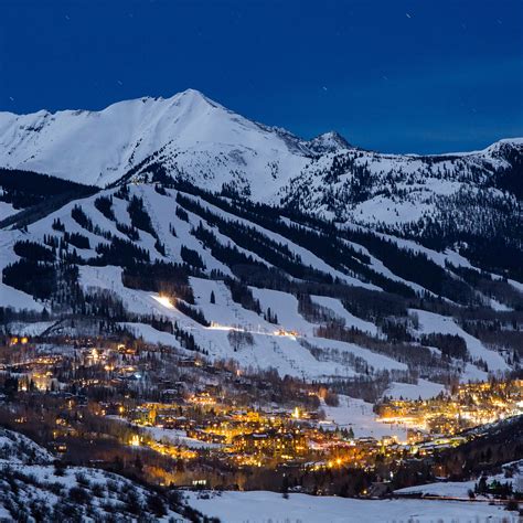 Where To Stay Ski And Eat In Aspen This Winter New Haunts And Local
