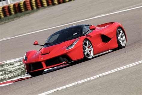 Ferrari Laferrari First Test