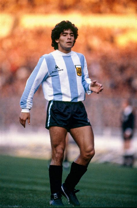 Opinion Diego Maradona Argentinas Hero And Mine The New York Times