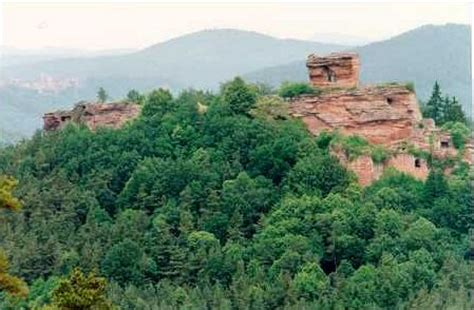 Syntax error, unexpected 'new' (t_new) in /homepages/28/d100449415/htdocs/df4/php/simplepie.inc on line 738. Castle Drachenfels
