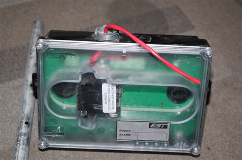 The duct smoke detectors and sensors described in this installation instructions can only be connected to the 2120 the 4098 duct detector/sensors (see figure 1) are designed to sample air and detect smoke in air ducts. EST SIGA-SD FIRE ALARM SIGNATURE PHOTOELECTRIC DUCT SMOKE ...