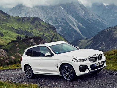 The bmw x3 is an suv. BMW X3にプラグインハイブリッドモデル「X3 xDrive30e」登場 - LAWRENCE - Motorcycle x Cars + α = Your Life.