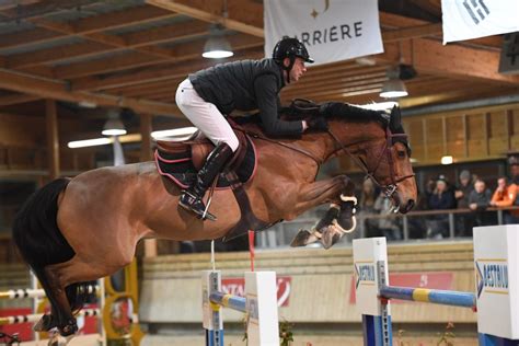 Écrire à commentaire ce jeu. EQUITATION. Grand week-end de saut d'obstacles à Deauville ...