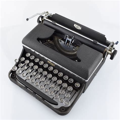 Royal Varsity Typewriter A Simple Royal Arrow