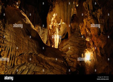 Echo Caves Hi Res Stock Photography And Images Alamy