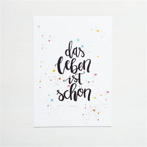 Das kommende jahr 2015 soll ein gutes jahr für sie werden, in dem sie gesund bleiben mögen und sich viele ihrer wünsche und träume erfüllen. Postkarte Handlettering "Das Leben ist schön" | Lille Deko Hus