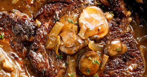 Ribeye steaks with mushroom gravy. Ribeye Steaks With Mushroom Gravy - Easy Recipes
