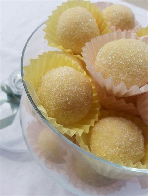 Bagi yang dah biasa buat cookies untuk hari raya, mungkin anda dah biasa dengan biskut suji atau biskut arab ni. Resepi Biskut Arab Sangat Gebu dan Meletop - Saji.my