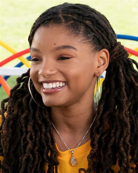 Halle Bailey Shows Off Bikini Bod In Latest Pic Suns Out Buns Out
