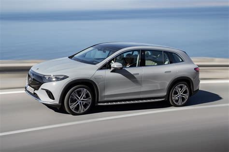 2023 Mercedes Benz Eqs Suv Costs 105550 Offers Up To 305 Miles Of Range