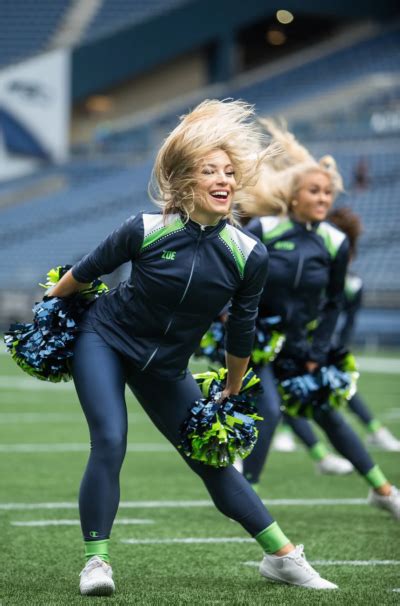 seattle seahawks dancers photos from week 1 ultimate cheerleaders