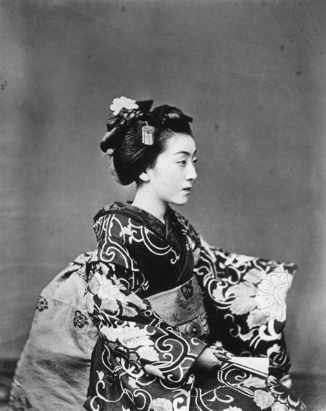 1865年に撮影された江戸時代の芸者さんの姿 Japanese Geisha Japanese Beauty Japanese