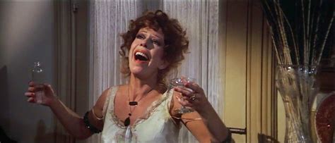 Carol Burnett As Miss Hannigan In Annie 1982 Filmes Bernadette