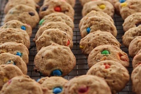They come from my mom, gee, who used this simple but flavorful sugar cookie dough to make cookies for any occasion. The Pioneer Woman's Top Cookie Recipes to Satisfy Your ...