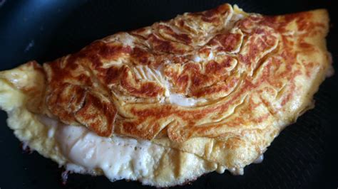 Bread omelet toast sandwich recipe tamil style. Three Cheese Omelette Recipe - Easy Keto Breakfast Ideas