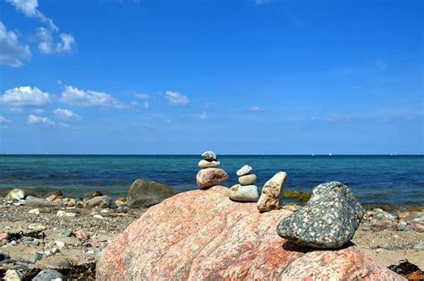 Hd Wallpaper Stone Tower Sea Stones Beach Meditation Cairn Water
