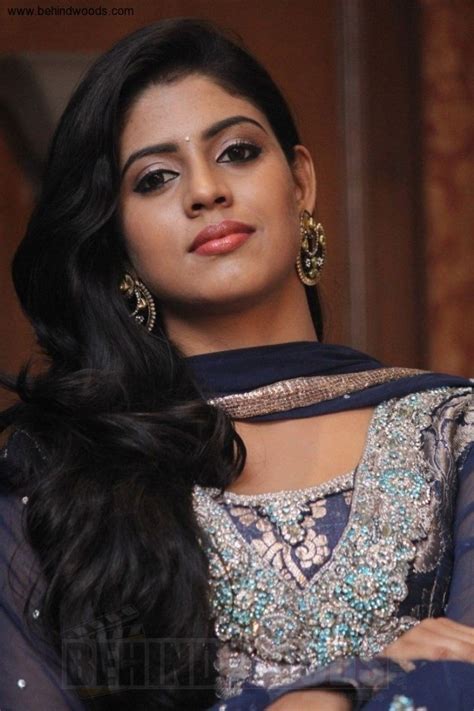 Iniya Aka Ineya Photos Stills Images