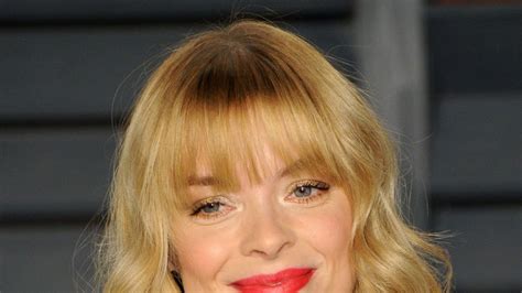 Jaime Kings New Bangs At The 2015 Oscars Celebrity Hairstyle Idea
