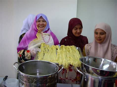 Qa adalah sebarang proses sistematik untuk memastikan produk qa membantu perniagaan dalam proses transformasi digital mereka. Kursus Memproses Produk Makanan Halal: Kursus Proses Mee ...