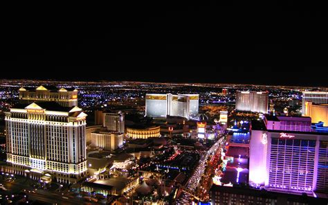 1680x1050 Resolution Las Vegas Night Hotels 1680x1050 Resolution