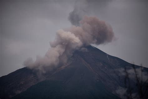 Volcán De Fuego De Guatemala Registra 16 Explosiones