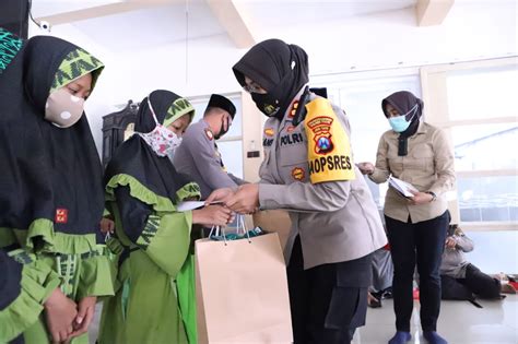Karena hal itu akan menjamin hal besar tadi bisa anda nikmati untuk waktu yang lama. Fotopanitia Santunan Anak Yatim - Contoh Kata Sambutan Ketua Panitia Acara Santunan Anak ...