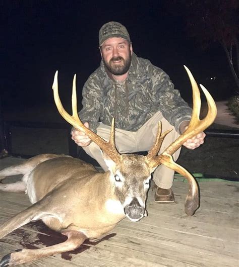 Central Virginia Drop Tine Buck Big Deer