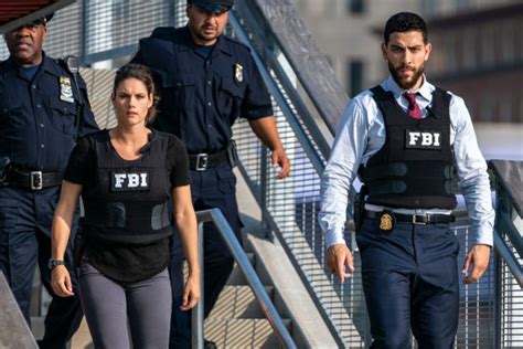 Cbs Gives Fbi A Full Season Pickup Following Second Showrunner Change