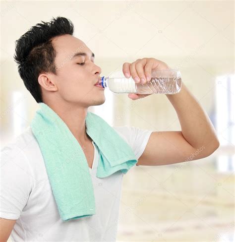 Fitness Man Drinking Water — Stock Photo © Odua 11487092