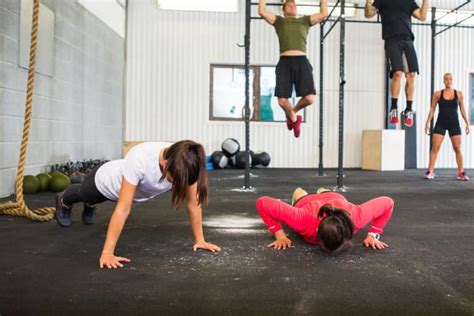 4 Exercises You Can Do With Your Body Weight To Get Fit Without A Gym
