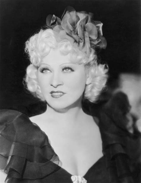 stunning portraits of mae west hollywood s sex symbol in the 1930s ~ vintage everyday