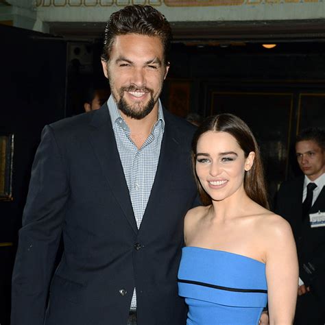 Emilia clarke movies and tv shows, emilia clarke husband, emilia clarke age, emilia clarke instagram, emilia clarke game of thrones, emilia clarke 2020, emilia clarke net worth, emilia clarke husband, emilia clarke son. Emilia Clarke et Jason Momoa de nouveau réunis - Elle