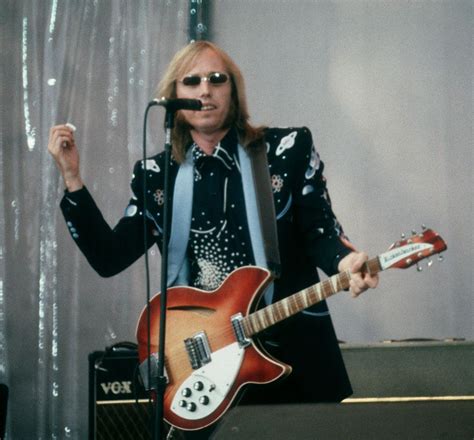 Remembering Tom Petty Through The Years In Photos Huffpost Life Mary
