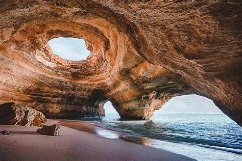 Cueva De Benagil Cómo Llegar A La Gruta Del Algarve Dosmochilasymedia