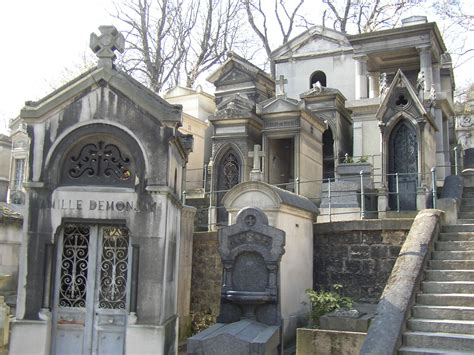 Pin By Angel Sadal On Cemeteries Pere Lachaise Cemetery Paris