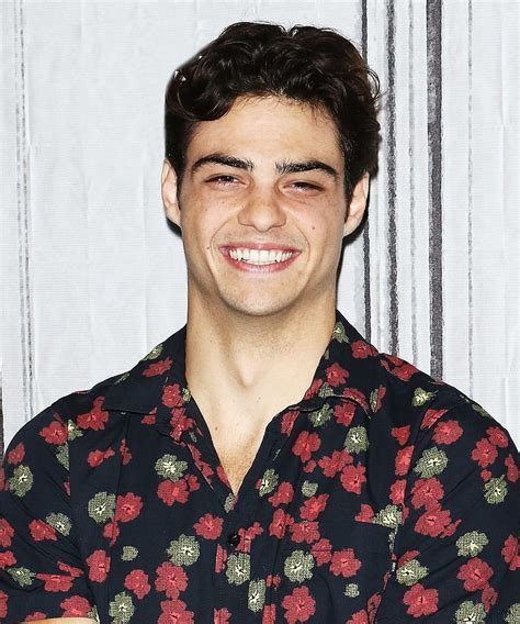 Twitter Thinks Noah Centineo Looks Like Mark Ruffalo Hd Phone Wallpaper Pxfuel