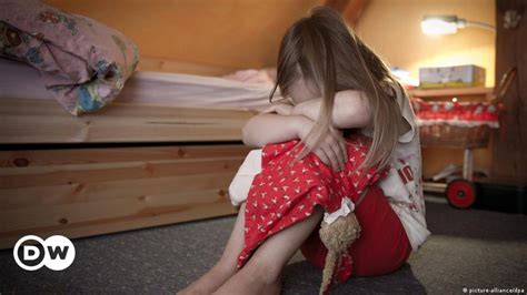 Unicef “unos 120 Millones De Niñas Y Jóvenes Han Sufrido Abuso Sexual Dw 05092014