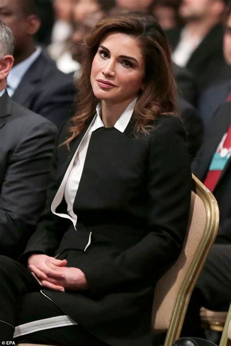 Pin On Rania Queen Of Jordan