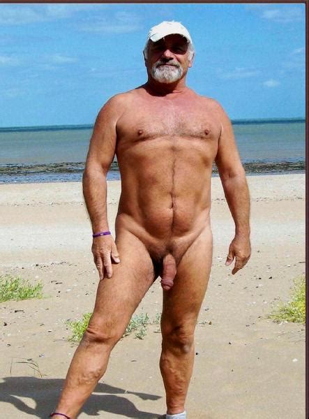 Closet Gay Nudist Emptying The Stock Beach