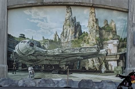 Win A Trip To See Star Wars At Disneyland Green Vacation Deals