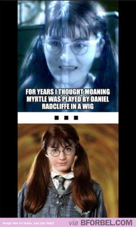 Moaning Myrtle Is Just Daniel Radcliffe In A Wig Harry Potter Jokes