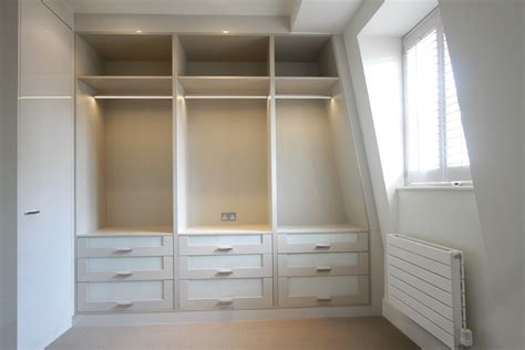 Modern bedroom furniture for the master suite of your dreams. Fitted Wardrobes & Bedroom Furniture - London Bespoke ...