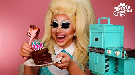 Trixie Bakes A Chocolate Cake In The Og 1963 Easy Bake Oven Fail One