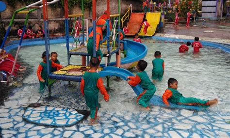 Kebersihan kolam renang merupakan kepuasan pengunjung itulah visi dari wisata kolam renang semanan di cengkareng. Harga Tiket Masuk Kolam Renang Fantasy Sukabumi - Info ...