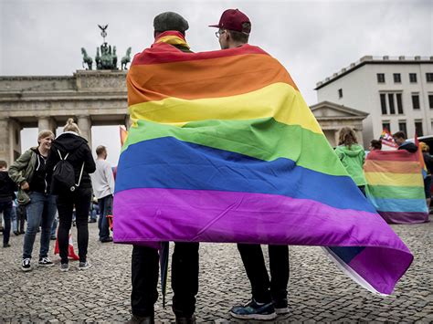 German Bishops Grapple With Blessings For Gay Marriage America Magazine