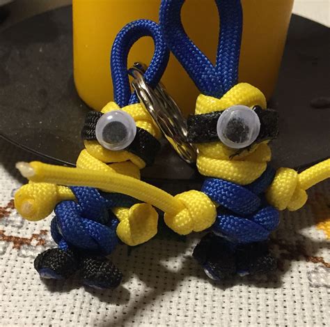 Paracord Minions Keychain | Paracord diy, Paracord projects, Paracord