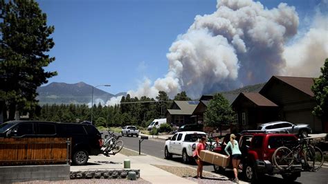 Watch Arizona California Hit By Wildfires Amid Heat Wave