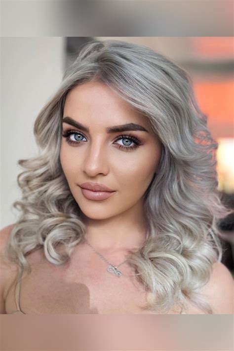 33 Platinum Blonde Hair Colors For All Hot Blondes In 2021 Platinum